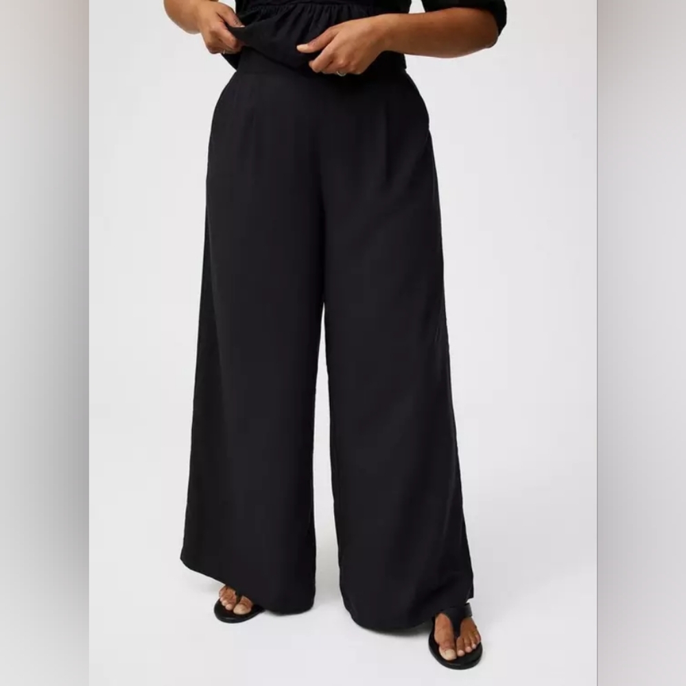 Torrid Black Wide-Leg Pants